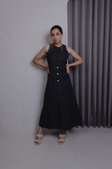 Sleeveless black khadi cotton midi dress with round neck and princess panels