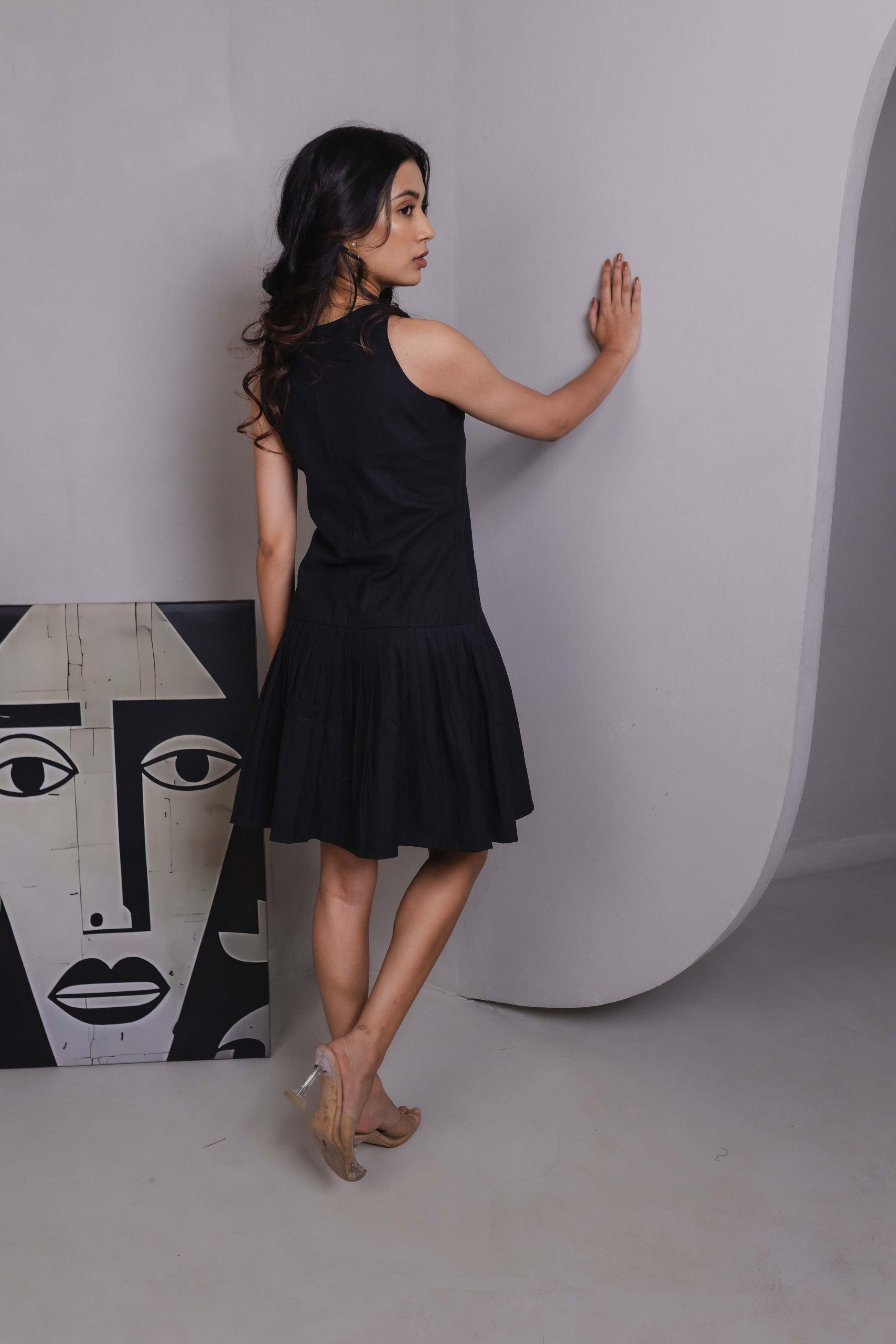 black pleated mini dress Black Pleated Mini Dress – SUTIRANG